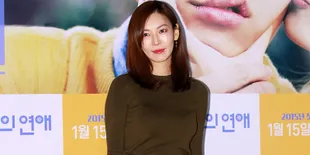 Nangis Haru, Kim So Yeon Dapat Hadiah Taman Bermain Dari 'Suami'