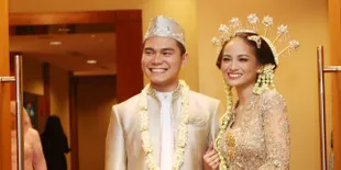 Nangis Ketika Akad Nikah, Acha Septriasa: Rasanya Bahagia Sekali