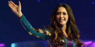 Ngabuburit Seru Bareng Maia Estianty Dan Ketiga Putranya