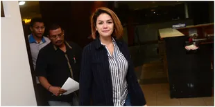 Ngaku Tak Pukul Asisten Jupe, Ini Kronologis Versi Nikita Mirzani