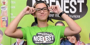 'NGENEST', Brandon Salim Rela Dilempar Celana Dalam