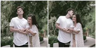 Ngeri! Pengendara Motor Alami Kecelakaan & Terpental Ke Mobil Audi Marissa