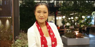 Nggak Cuma Berkontribusi di Dunia Entertainment, Desainer Migi Rihasalay Juga Wujudkan Kepedulian Terhadap Generasi Penerus