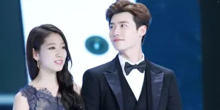 Nggak Cuma di Lokasi Syuting Park Shin Hye - Lee Jong Suk Mesra