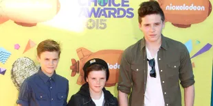 Nggak Cuma Ganteng, Ternyata Brooklyn Beckham Jago Masak