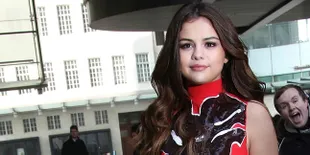 Nggak Mau Dihubungi Justin Bieber, Selena Gomez Ganti Nomor