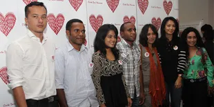 Nicholas Saputra Tingkatkan Kesadaran HIV/AIDS Lewat 'CINTA DARI WAMENA'