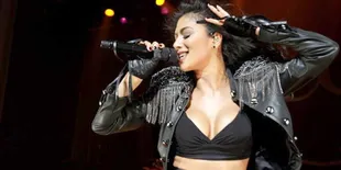 Nicole Scherzinger Cela Justin Bieber Soal Keterlambatan