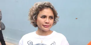 'Nih Kita Kepo' Tayang Lagi, Nikita Mirzani Pusing Syuting di Atap Gedung