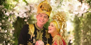 Nikahi Cut Meyriska, Roger Danuarta Lantunkan 13 Ayat Ar-Rahman Sebelum Akad