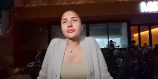 Nikita Mirzani Diperiksa Selama 12 Jam Atas Laporan Dokter Reza Gladys