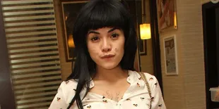 Nikita Mirzani Pamer Foto Panas (Lagi)