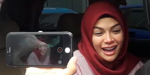 Nikita Mirzani Sebut Dipo Latief Tak Akan Mampu Bayar Utang Ratusan Juta