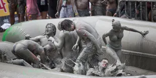 Nikmati Kemeriahan Festival Lumpur di Korea Selatan!