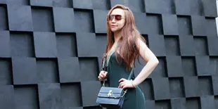 Nikmati Liburan di Pantai Bali, Salmafina Sunan Unggah Foto Memakai Bikini