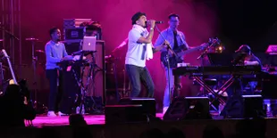Nonton Prambanan Jazz 2016, Aura Kasih CLBK Dengan Glenn Fredly?