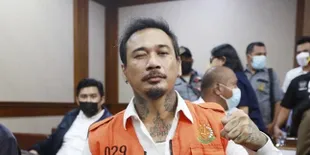 Nora Alexandra Dibully, Jerinx SID Tantang Netizen yang Merundung Istrinya