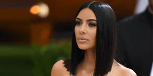 North West Dikritik Gara-Gara Pakai Lipstik Merah, Ini Respon Kim Kardashian