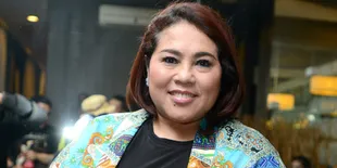 Nunung Doakan Rehabilitasi Tessy Berjalan Lancar