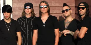 Nyanyi Bareng The Red Jumpsuit Apparatus GRATIS? Bisa!