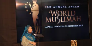 Obabiyi Aishah Ajibola Pemenang World Muslimah 2013