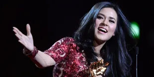 Olahraga dan Buah, Rahasia Raisa Tampil Prima di Panggung
