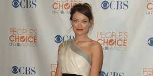Olivia Wilde Lakukan Ice Bucket Challenge Dengan Asi-nya!