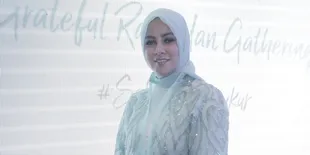 Olla Ramlan Beberkan Rahasianya Bisa Terlihat Awet Meski Sudah Berusia 40 Tahun