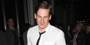 OMG! Musisi Ini Ketahuan Bercinta Lewat Media Sosial