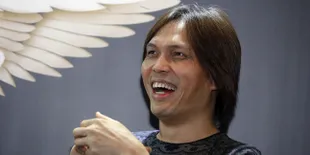 Once Ungkap Pengalaman Kocak Saat Manggung Bareng Dewa, Mini Bus Macet di Jalan Becek - Harus Dorong Sendiri