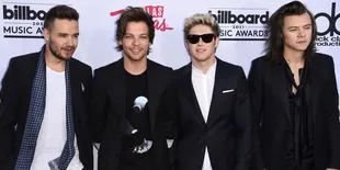 One Direction 'Ketagihan' Nyanyikan Lagu Enak Ini
