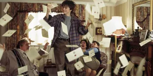 Orang Tua Ditanya Tentang Harry Potter, Apa Jawab Mereka?