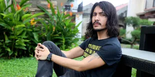 Pacar 10 Tahun Lebih Muda, Marcello Tahitoe Utamakan Komunikasi