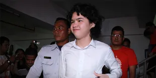 Pacar Dul Dihadirkan Sebagai Saksi