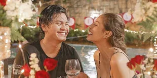 Pacar Ultah, Awkarin Tulis Kalimat Tentang Cinta, Perpisahan dan Casino!