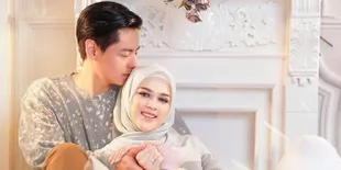 Pajang Foto Mesra Bareng Roger Danuarta, Cut Meyriska Tulis Kalimat Romantis!