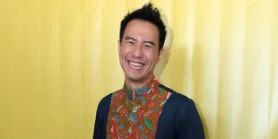 Pajang Sketsa Bareng Mike Lewis, Daniel Mananta Singgung Gosip Tentang Mereka Berdua