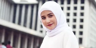 Pakai Hijab, Ini Penampilan Cantik Prilly Latuconsina di Momen Lebaran!