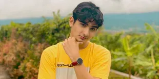 Pakai Jas Warna Kuning Neon, Mahdy Reza 'BUKU HARIAN SEORANG ISTRI' Pamer Pesona Ganteng yang Cerah Banget!