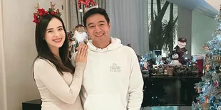 Pamela Bowie Hamil 3 Bulan, Sering Mual dari Pagi hingga Siang