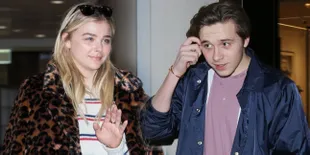 Pamer Pose Mesra, Brooklyn Beckham & Chloe Moretz Balikan?
