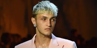 Pamer Tato Baru, Anwar Hadid Belum Bisa Lupakan Kendall Jenner?
