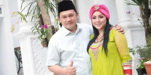 Panas! Farhat Abbas Kuak Status Pernikahannya Dengan Regina