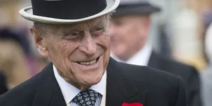 Pangeran Philip Alami Kecelakaan Mobil Saat Mengemudi Sendiri