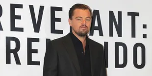 Pasca Menang BAFTA, Leonardo DiCaprio Ajak Ibu Jalan di London