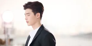Pastikan Bintangi Film 'VIP', Lee Jong Suk Jadi Pemain Antagonis