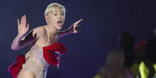 Patrick Mesra Dengan Wanita Lain, Apa Respon Miley Cyrus?