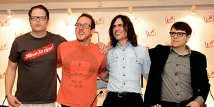 Pawang Hujan Tanam Cabe Demi Konser Weezer
