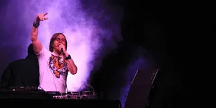 Pedagang Kecil Pun Untung Dari Konser David Guetta