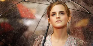 Peduli Lingkungan, Emma Watson Rela Pose Topless
